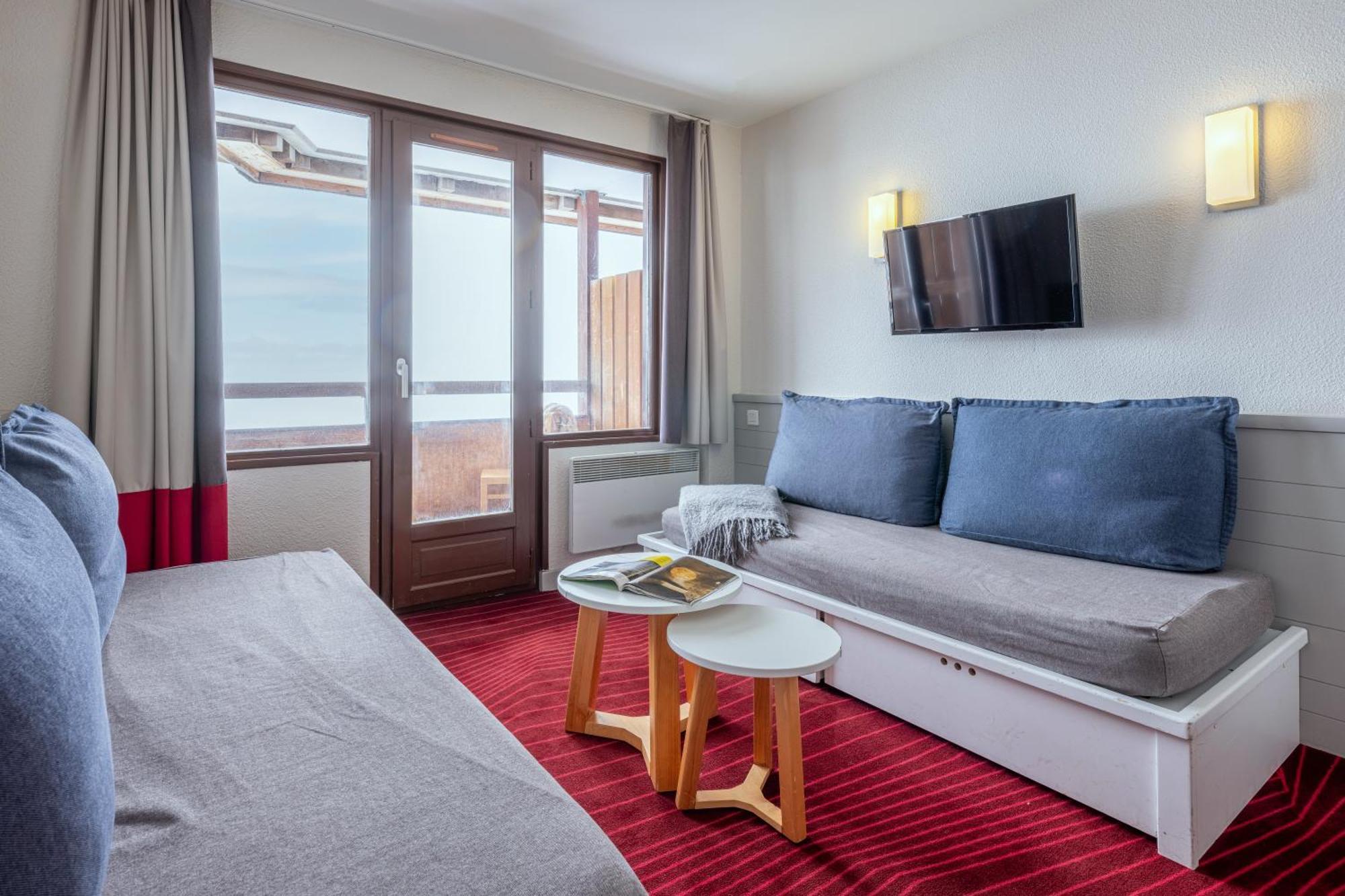 Pierre & Antares Aparthotel